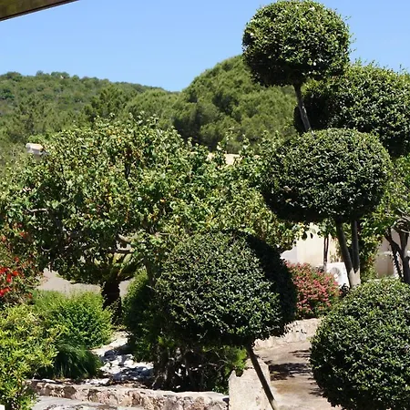 Les Jardins De Santa Giulia - Charmante Dhte بيت ضيافة 3*